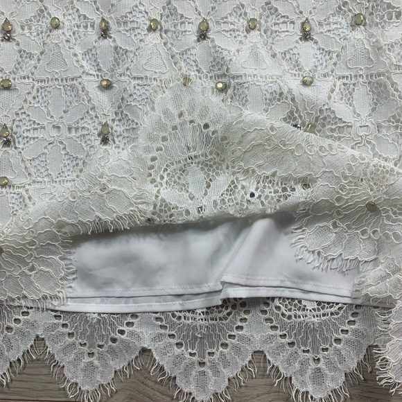 Marciano Evigan Lace Mini White Skirt - Picture 6 of 12